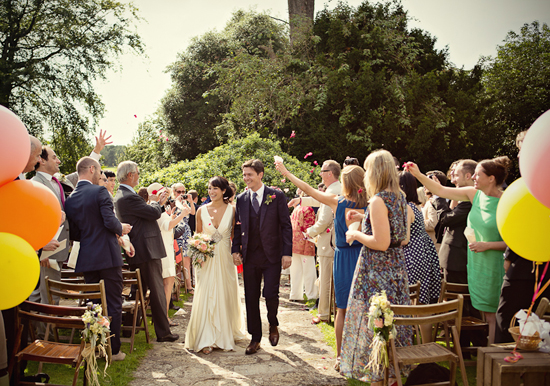 Where to tie Love Knot? City Wedding Or Countryside Wedding