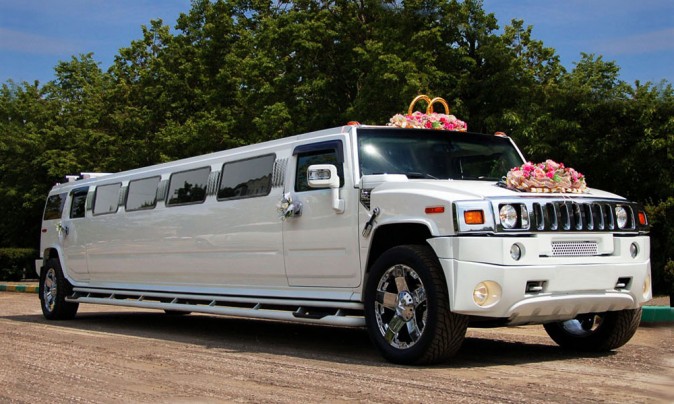 The 10 Best Wedding Stretch Limos